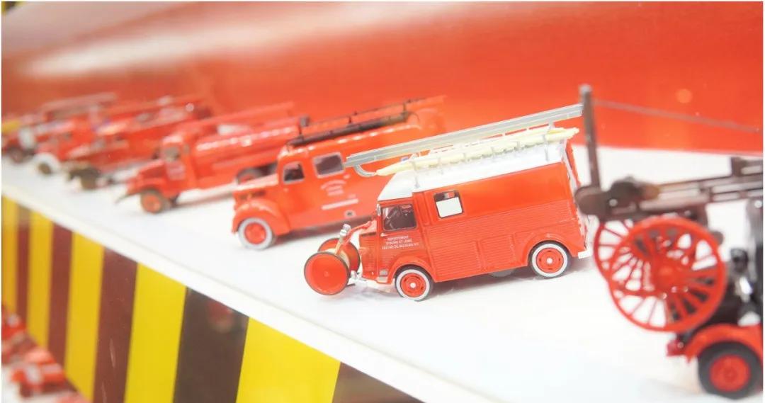 鍗佸ぇ鐑棬浜插瓙涔愬洯娣卞湷,鏂ヨ祫涓や嚎鐨勬父涔愬洯