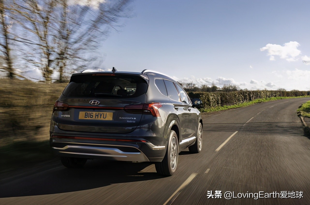 全新现代圣达菲2024款,2013年现代圣达菲2.0手动多少油耗