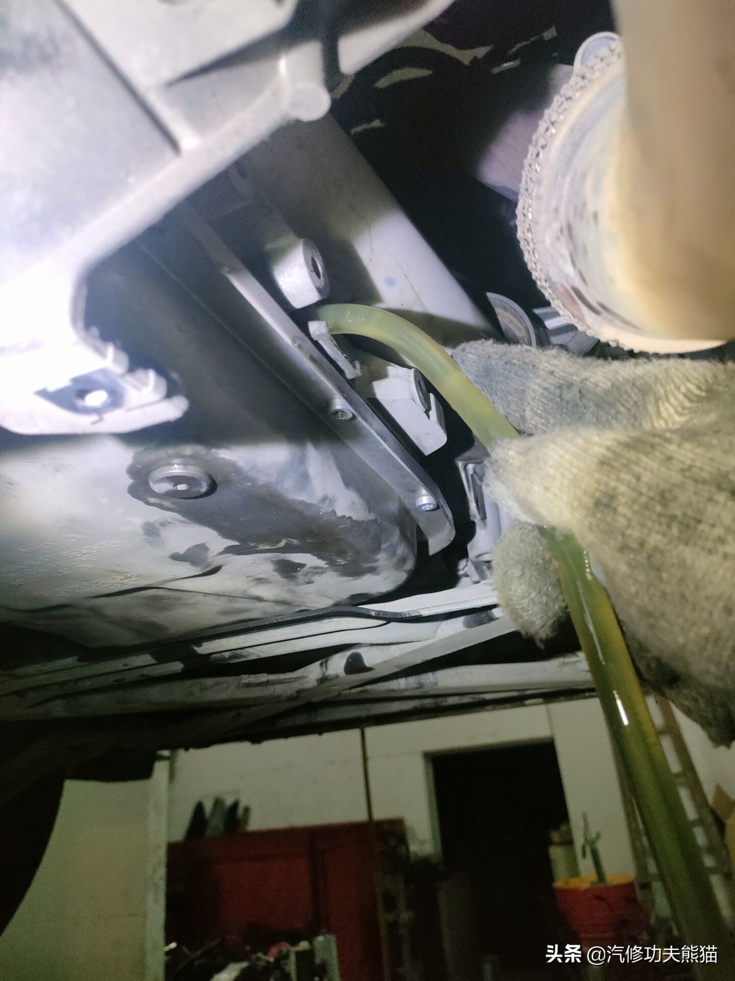 当年奥迪q5落地多少钱,当年奥迪q52018款典藏版价格