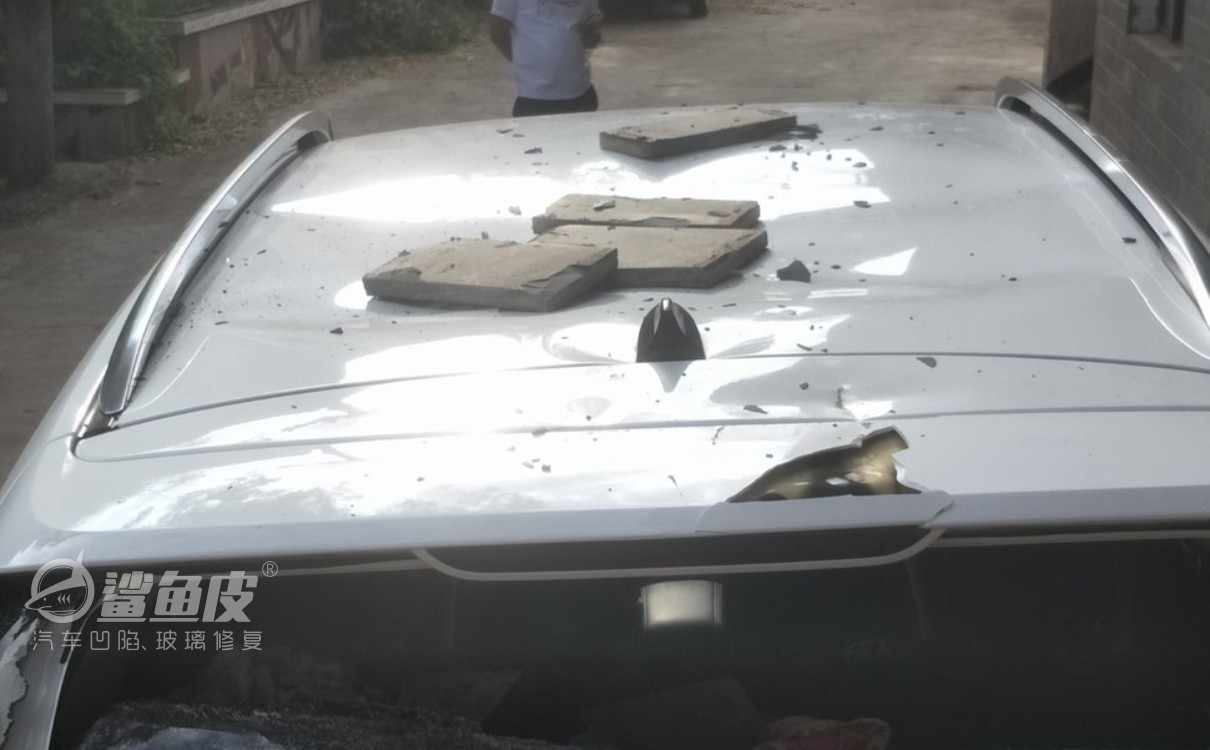 汽车车顶边梁凹陷免喷漆修复教程,汽车车顶凹陷无痕修复