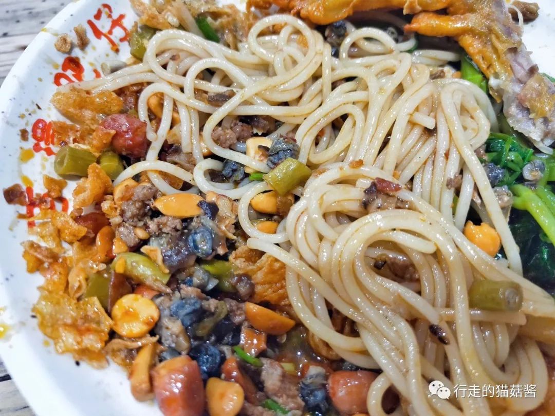 合味芳柳州螺蛳粉测评,巴狗鲜食柳州螺蛳粉测评