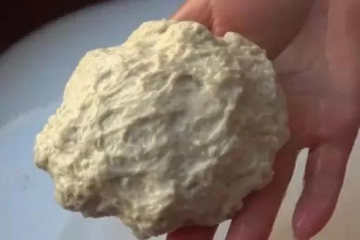 用小麦淀粉制作凉皮的方法,如何用小麦淀粉做凉皮