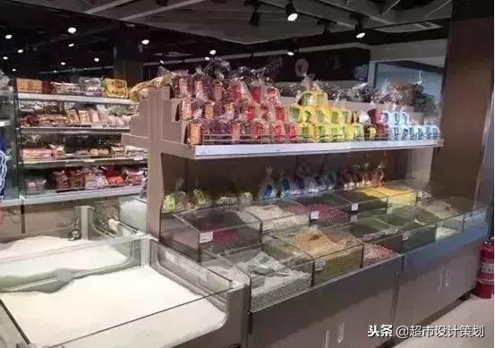 超市食品陈列摆放效果图,超市休闲食品创意陈列图片
