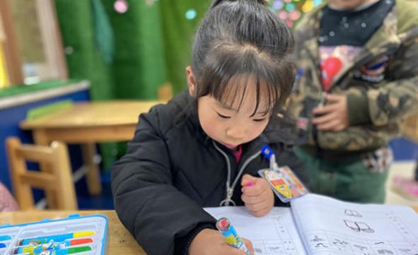 幼儿园订购奶要家长给钱合理吗,幼儿园订奶需要预订吗