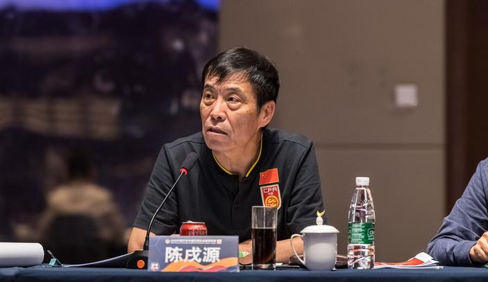 国足深耕青训！徐根宝是“标杆”，范志毅：干国字号，愿退掉综艺