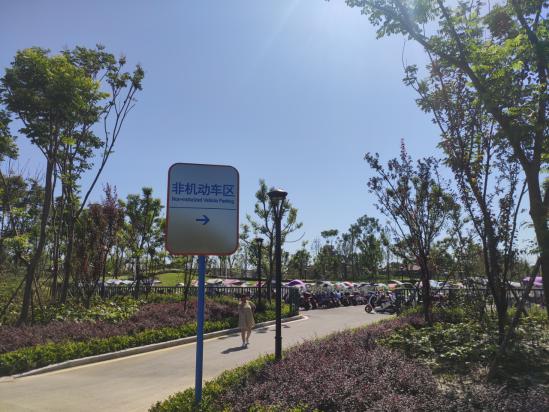 自贡方特和绵阳方特,绵阳方特跟自贡方特哪个大