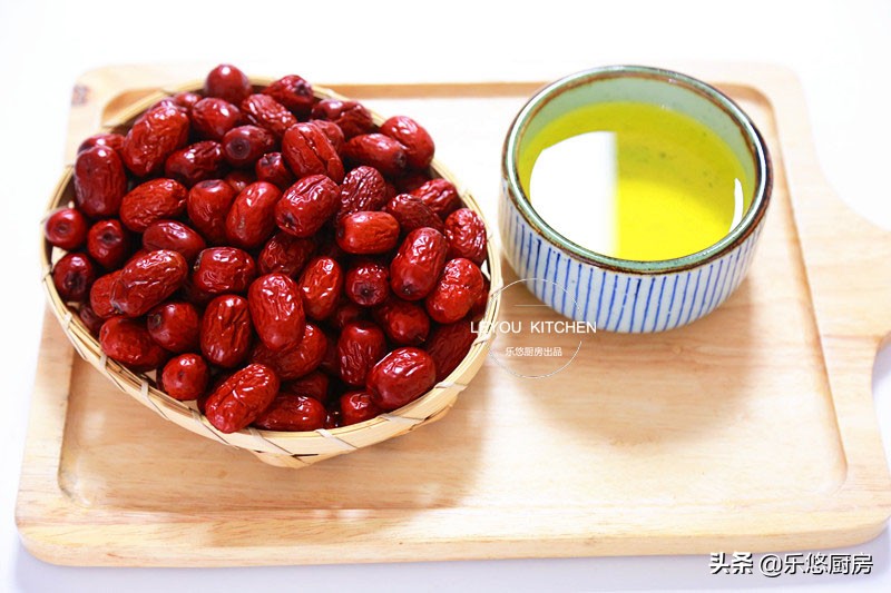 纯枣泥月饼无糖,枣泥馅有点稀可以做月饼吗