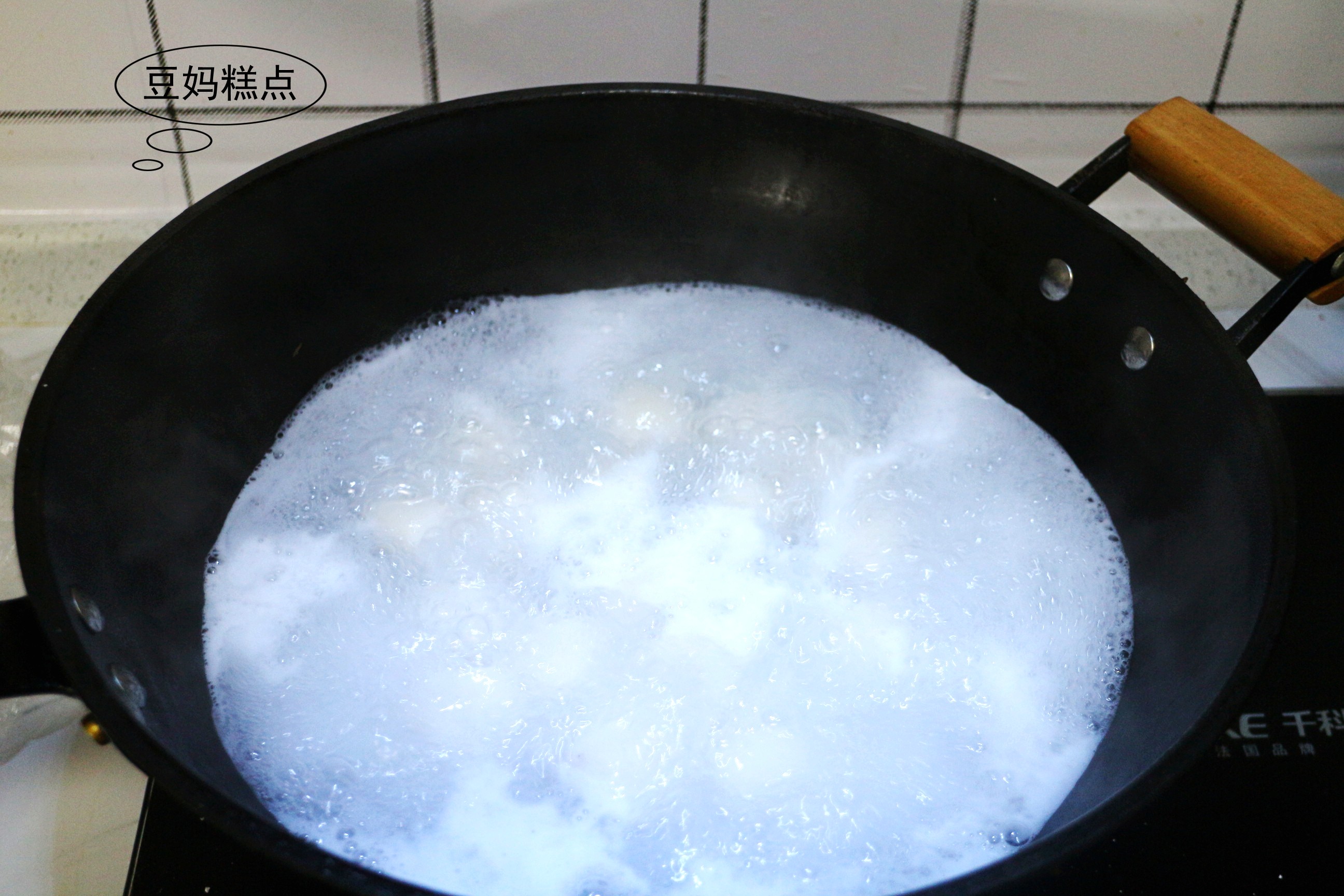 为啥汤圆包不住馅,刚包好汤圆煮汤圆的正确方法