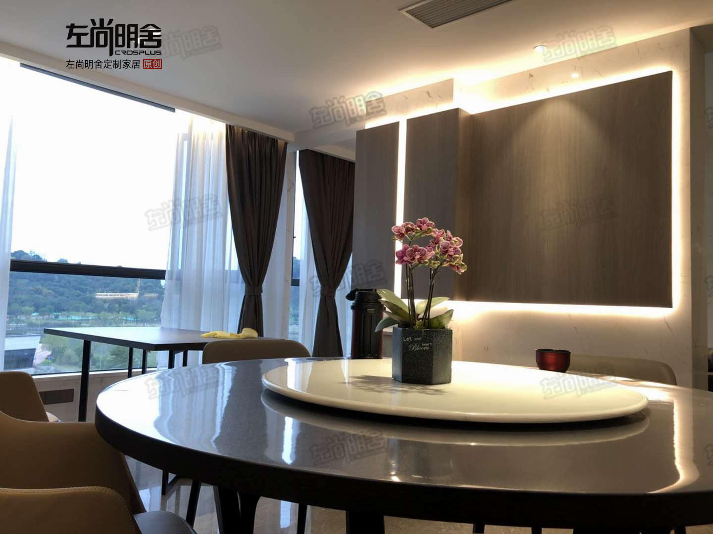 同事总是学我模仿我怎么办,同事总是模仿我穿衣打扮