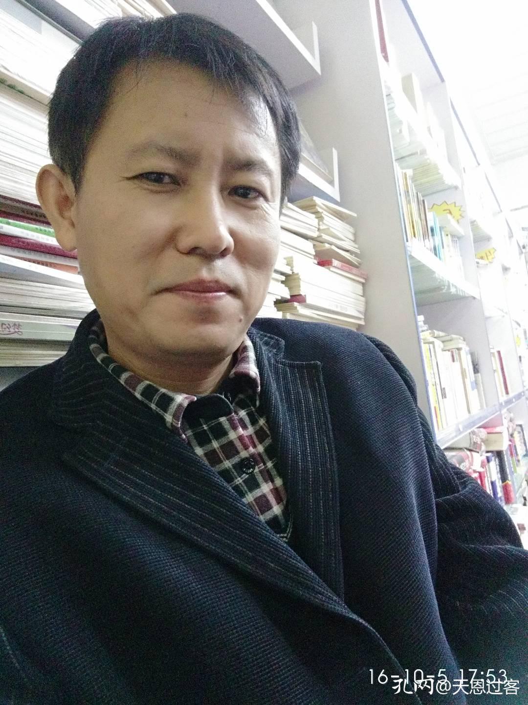 国庆七日卖书记：一下午，几位少年，让我想起三十多年前的自己