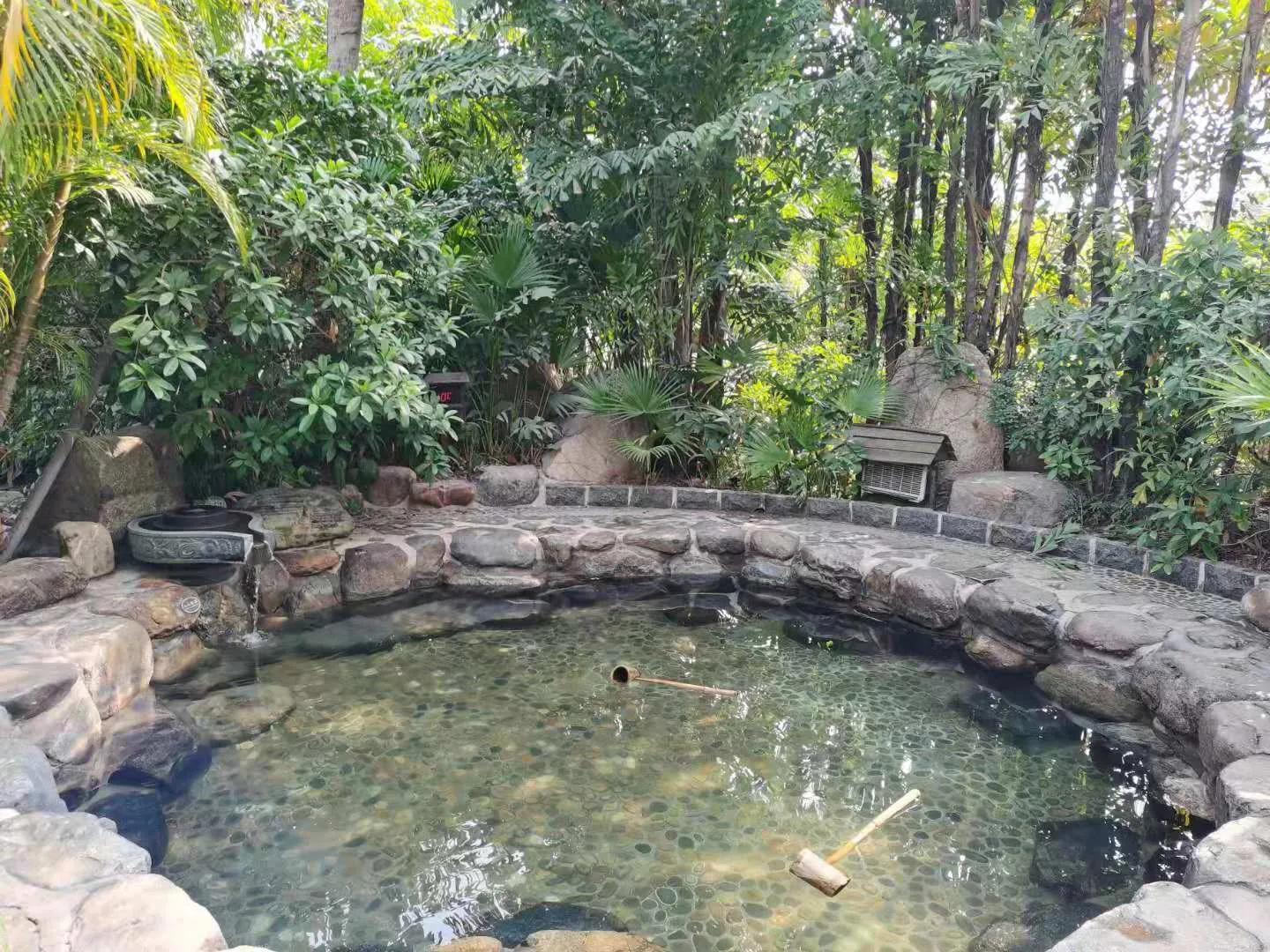 厦门日月谷温泉度假村,厦门日月谷温泉度假村旅游攻略