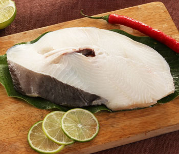 速冻鳕鱼排怎么炸需要解冻吗,鳕鱼解冻后怎么吃