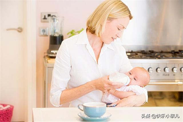 1月以内奶粉喂养的正确方法,新生儿奶粉正确喂养方式