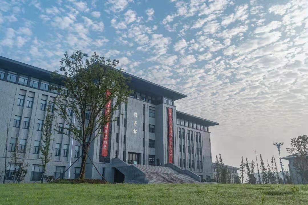 南京师范大学两所独立学院有何不同？一所在丹阳，一所在泰州