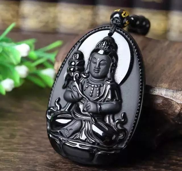 这些珠宝千万不要买,这几种假珠宝千万不能买