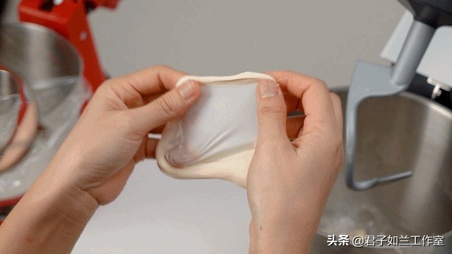 哪种高筋面粉做面包好,哪个牌子的高筋面粉做面包好吃