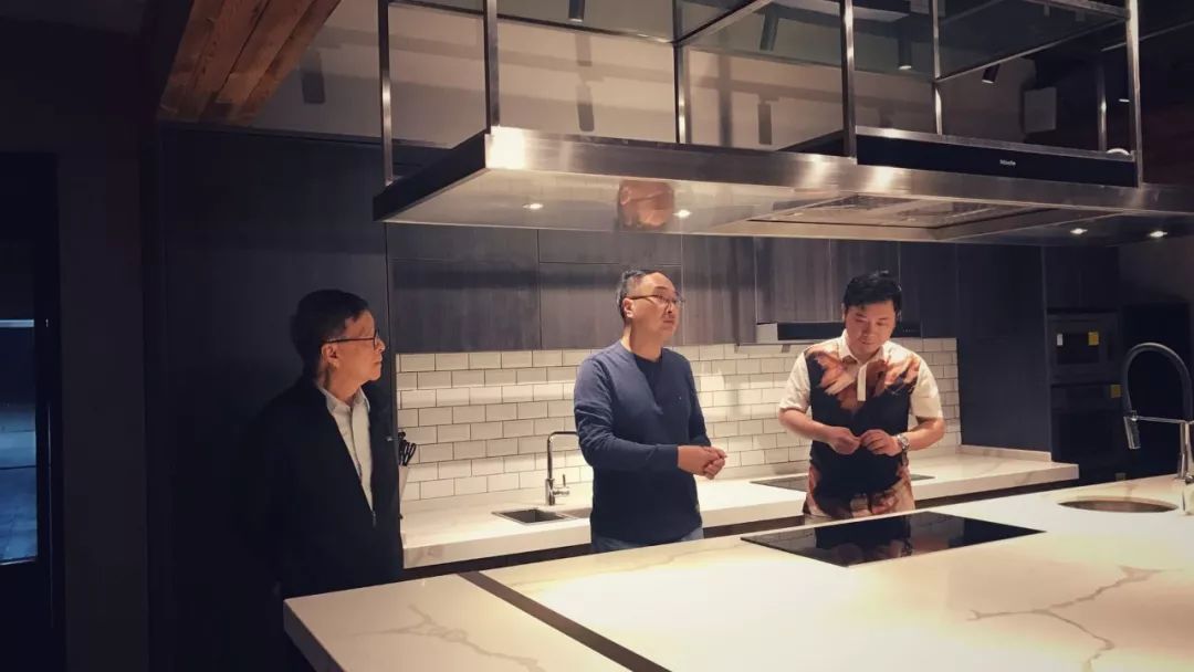 王受之说设计师与艺术家,设计师王受之讲座