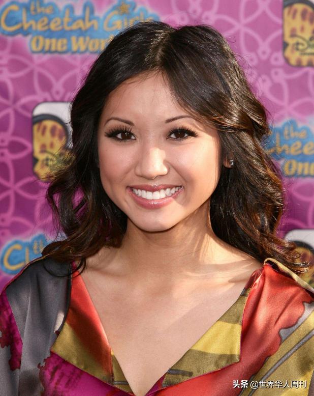 “跪杀”黑人案中的苗人警察：在美国，为什么有20多万苗族人？