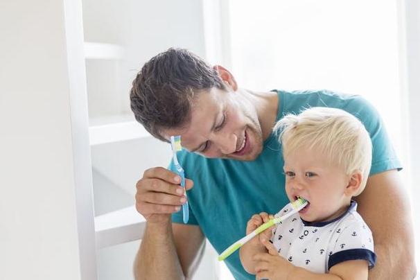 孩子蛀牙半夜疼到睡不着怎么办,孩子蛀牙是甜食造成的吗