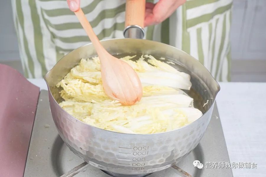 孩子感冒发烧没胃口,吃它清热下火,还能缓解咳嗽,补充水分