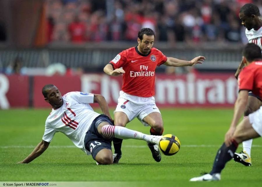 巴黎主场对皇马,巴黎主场和客场球衣