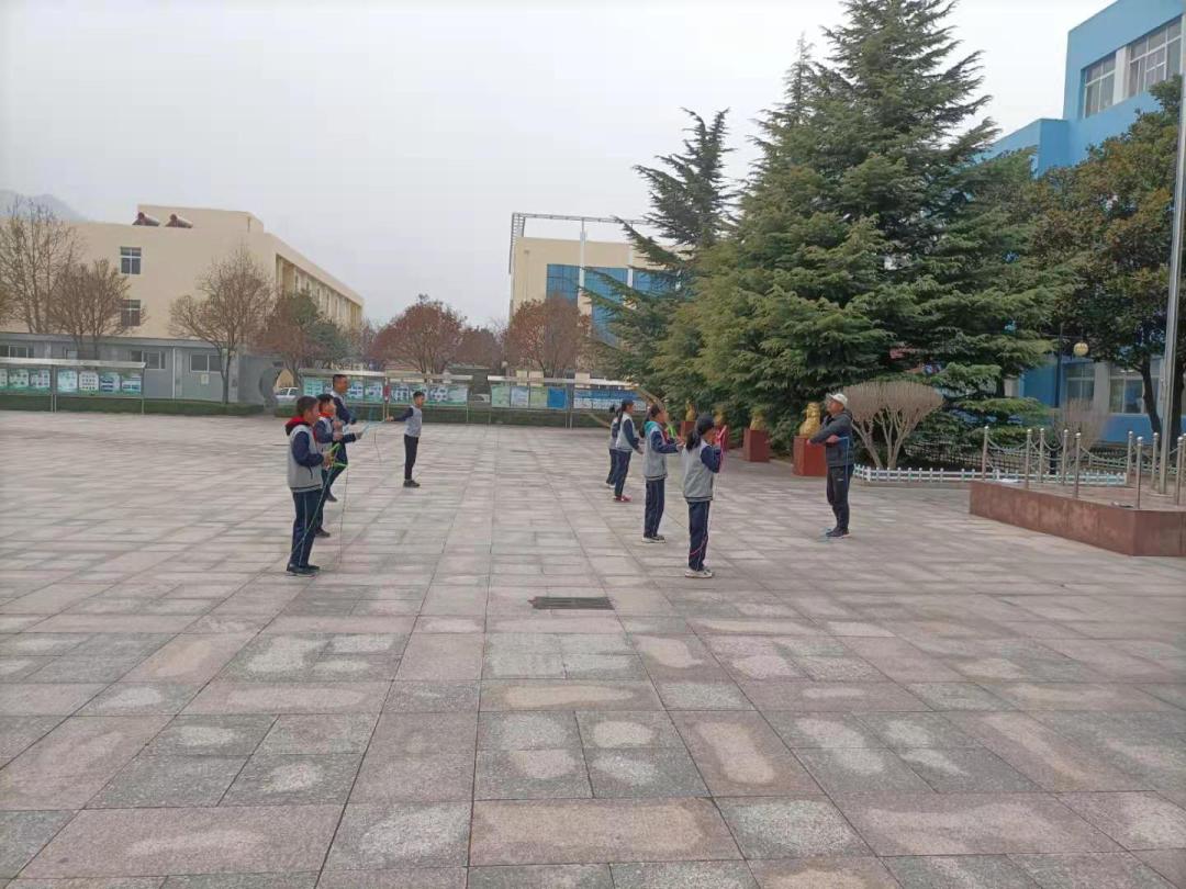 崂山八中研学,崂山八中2017