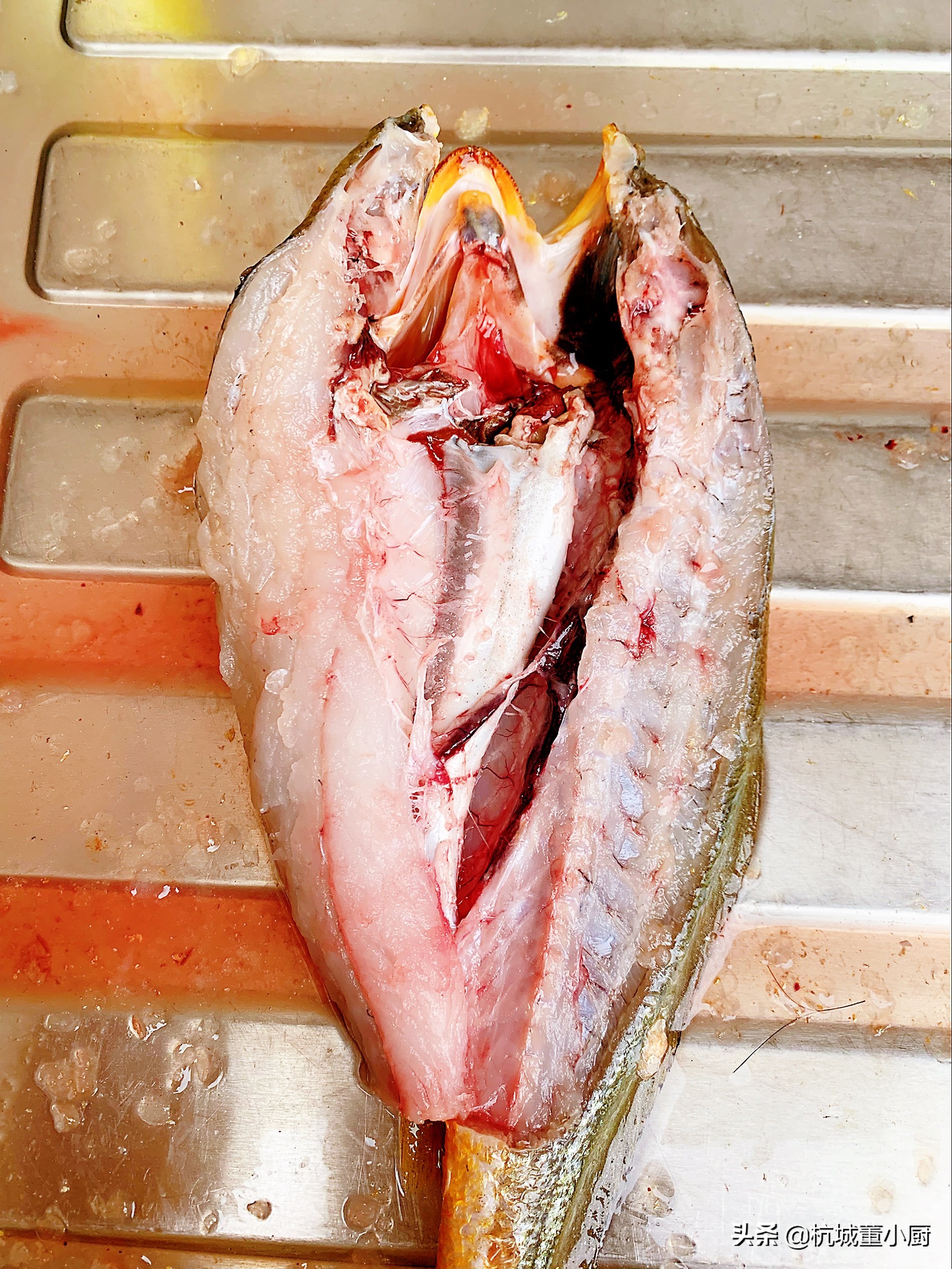 鲳鱼好吃还是黄花鱼好吃,黄花鱼和鲳鱼哪个更适合清蒸