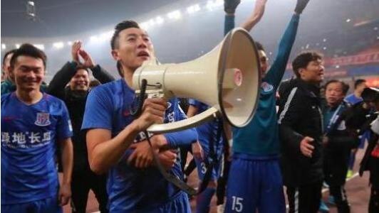 中超秦升再引热议,秦升中超第二轮