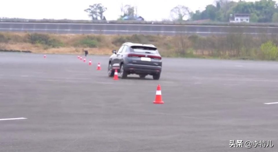 是骡子是马拉出来遛遛的出处,是骡子是马牵出来遛遛