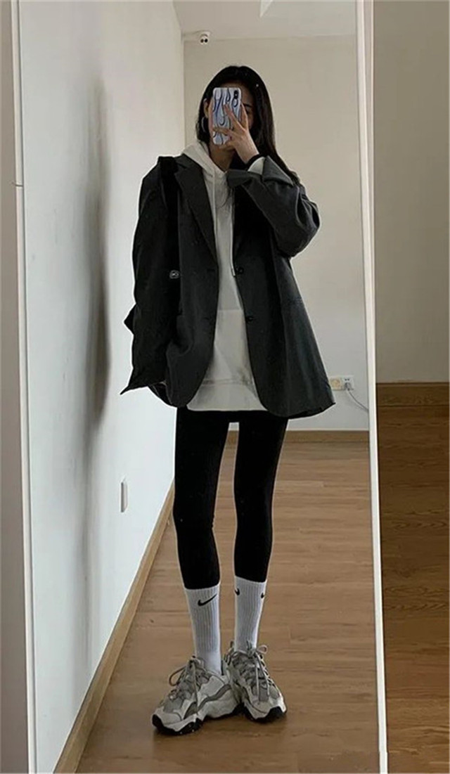 高个子适合鲨鱼裤老爹鞋穿搭吗,最搭配鲨鱼裤的老爹鞋