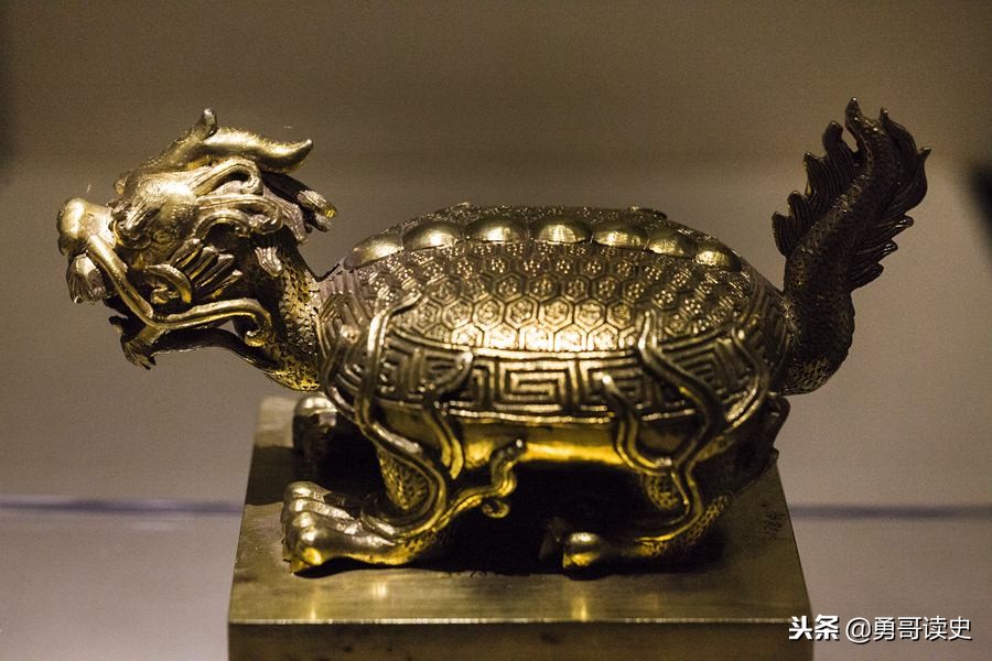 清朝铁帽子王后代现状,清朝八大铁帽子王后代谁最厉害