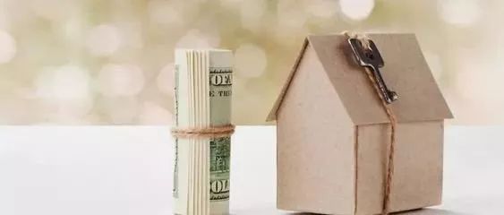 邯郸一男子有5套房,一男子不上班在家啃老