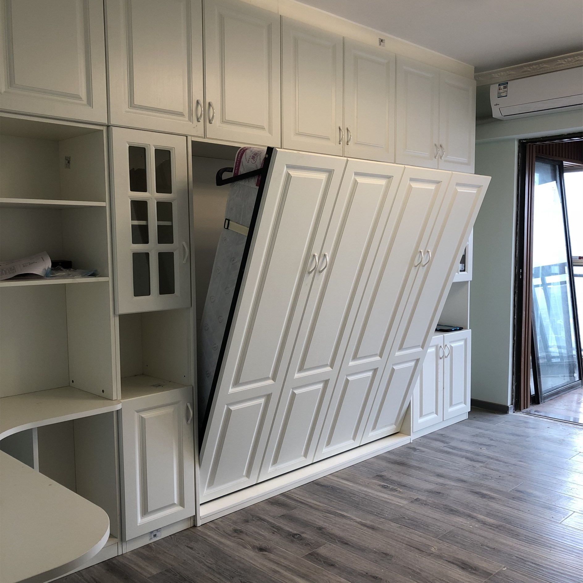 不做客厅做卧室,不做墙的卧室