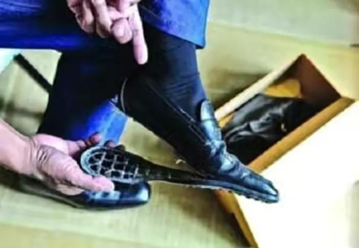 鞋子爱开胶？别用502粘！教你一招，省钱美观又牢固，贼实用