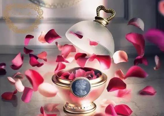 张馨予推荐的化妆品有哪些,张馨予自己化妆的视频