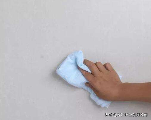 乳胶漆墙面靠沙发处脏了怎么办,乳胶漆墙面脏了用多少目砂纸打磨