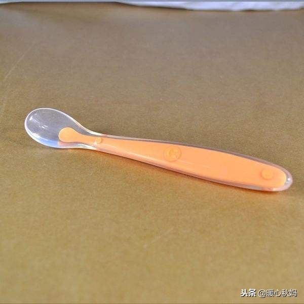 生孩子都准备什么用品,冬天生孩子需要准备哪些用品