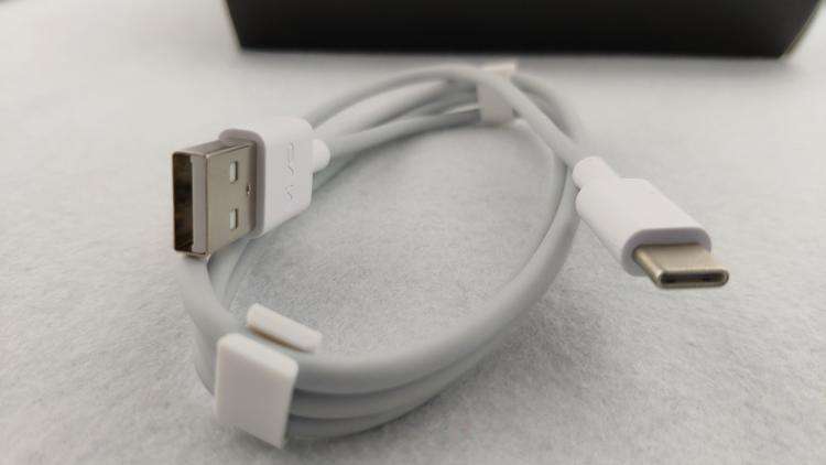 商家绝对不会告诉你的经历,买新手机需要检查什么