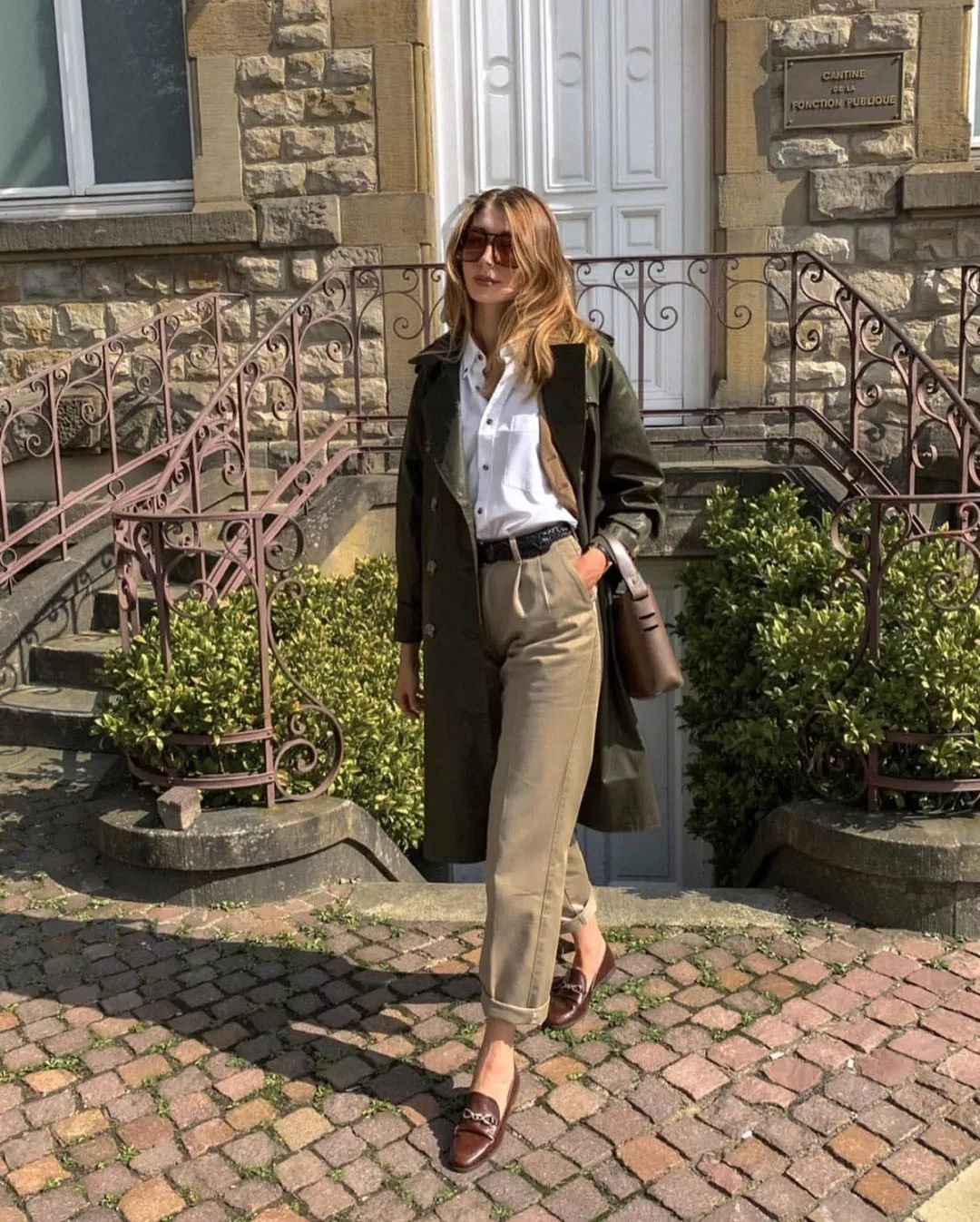 小个子怎么把大衣穿的好看,小个子穿衣没气场怎么办