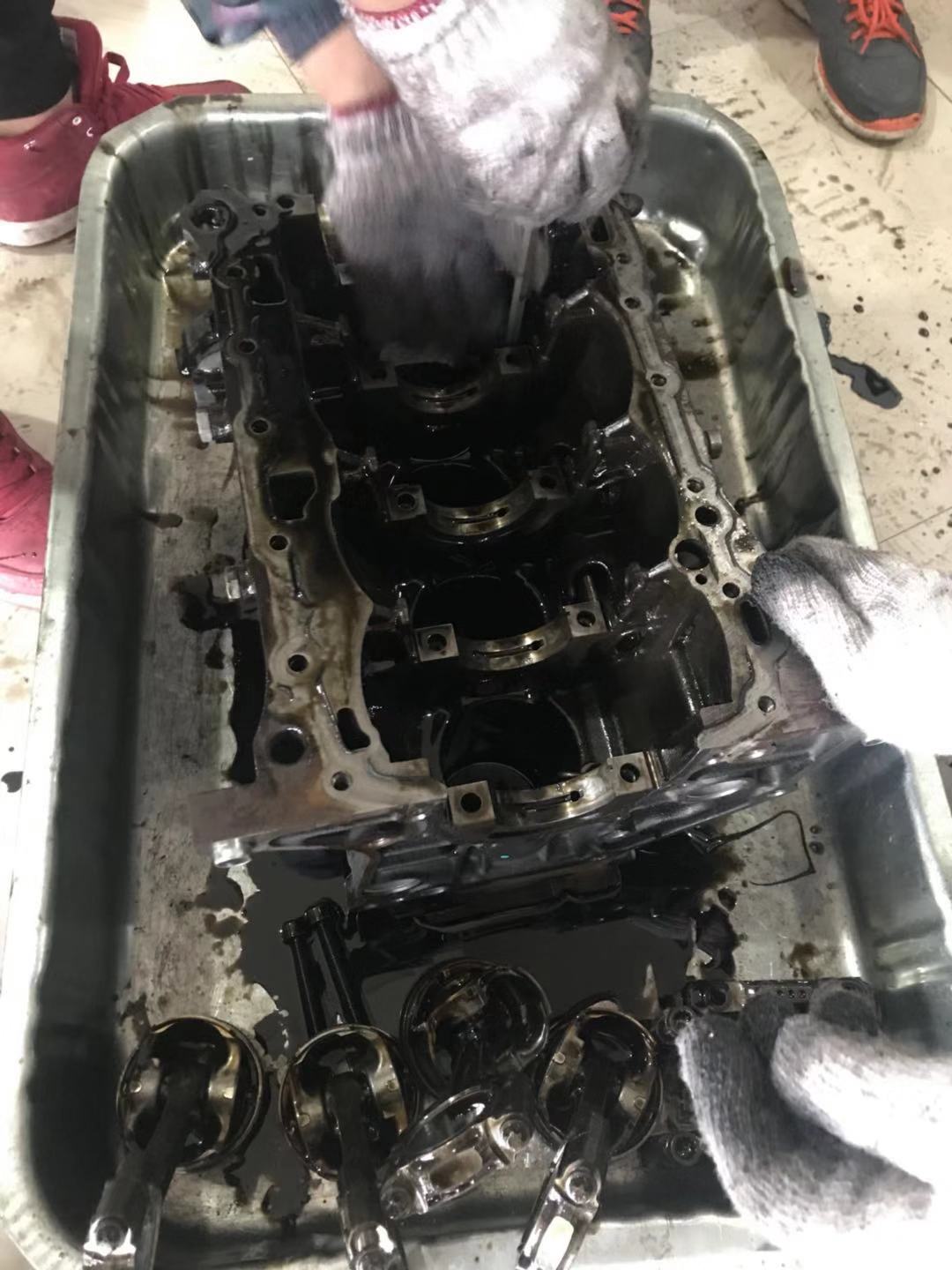 奥迪q3轿跑版烧机油吗,19款奥迪q3会烧机油吗