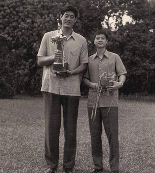 穆铁柱的身高是多少米,穆铁柱子女状况