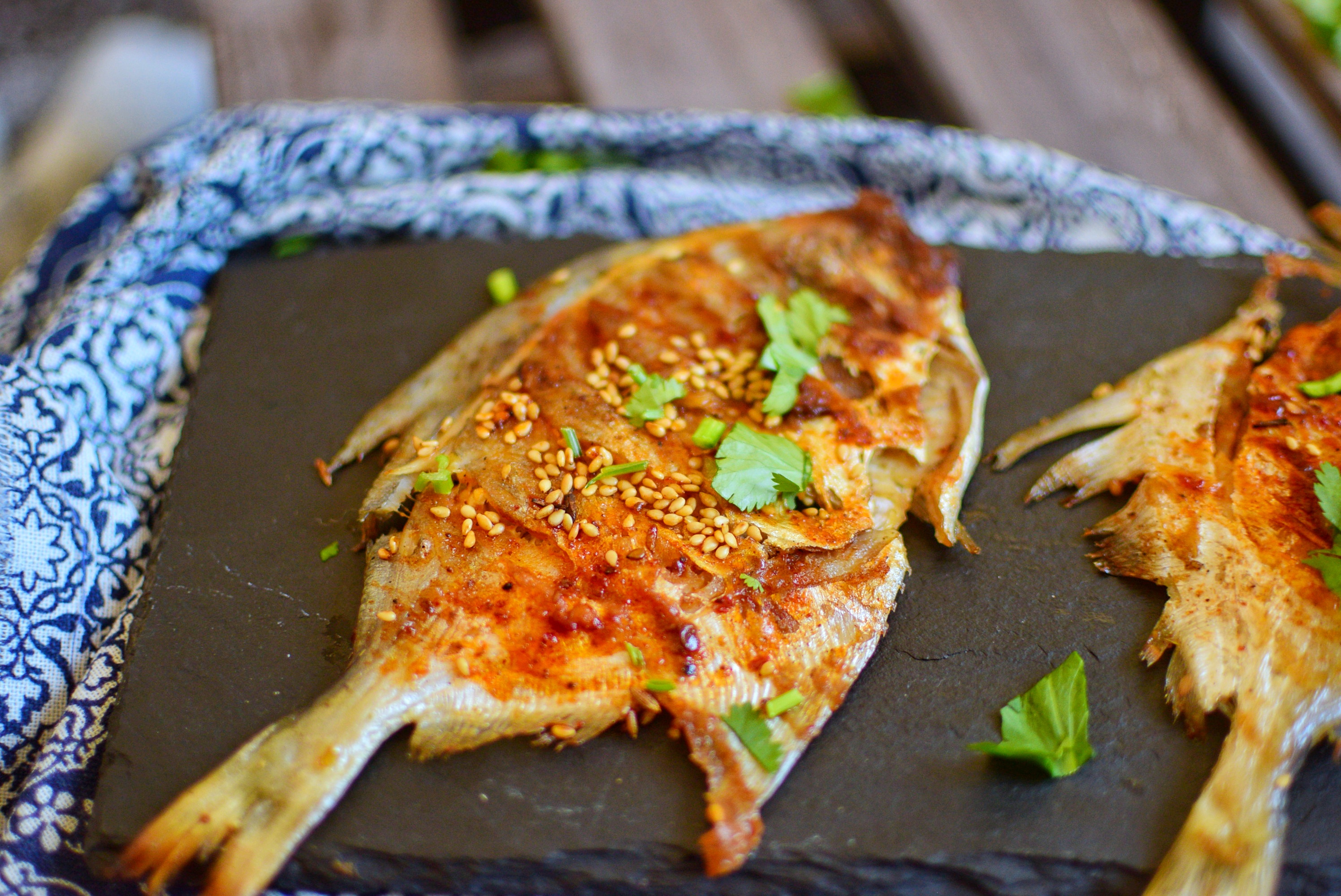 麻辣鲜香的烤鱼在家就能轻松搞定,在家做的烤鱼比外面餐馆的还好吃