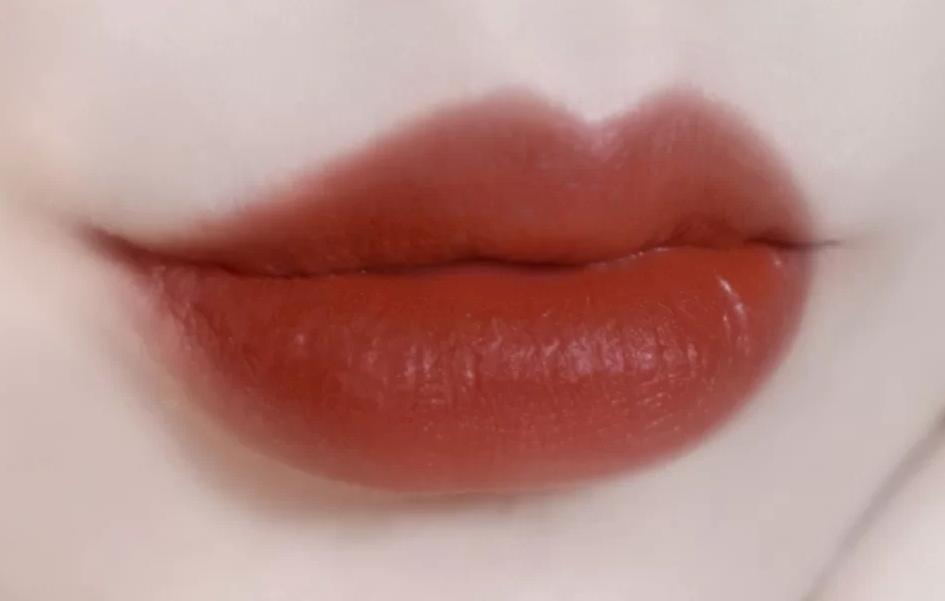 化妆初学者应买的化妆品套装,新手化妆必备化妆品一整套