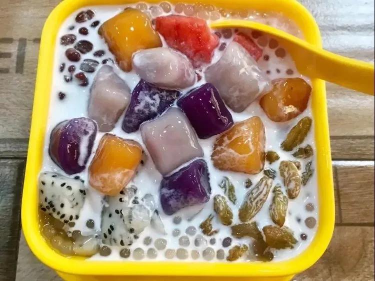 广州哪里有正宗化州糖水,为啥广州遍地都是猪脚饭