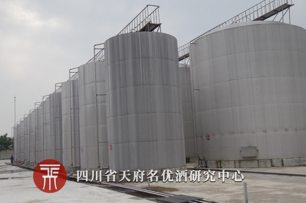 自酿白酒怎样去除异味,自酿白酒怎么弄去除辛辣刺激味道