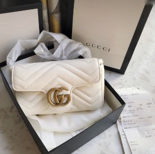 男人对于女人包包的看法,男人如何看待女人的奢侈品包包