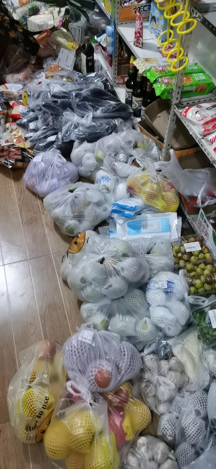 疫情中的你我他海报,疫情中的你我他演讲稿