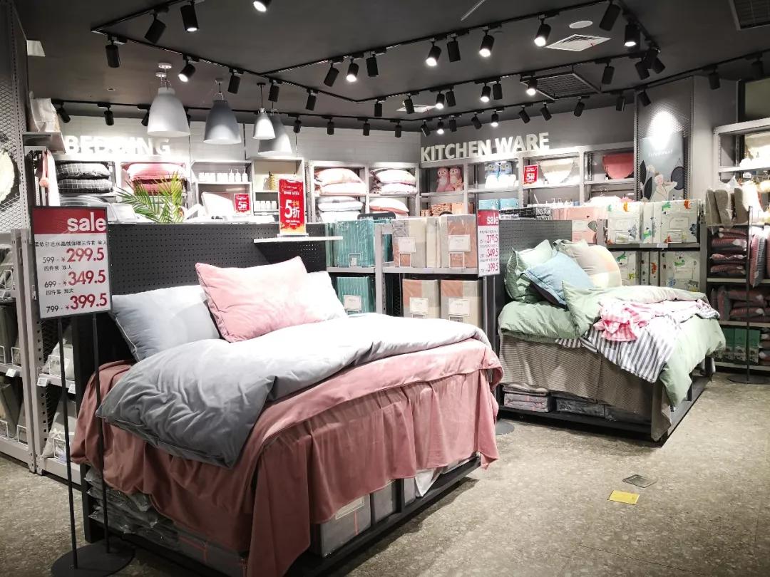 天山路街道百盛优客,天山优客百盛