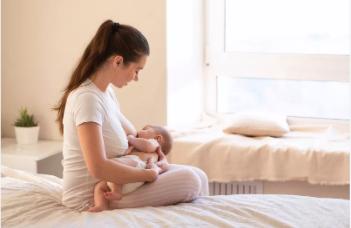 妈妈感冒能给孩子喂奶吗？关于母乳喂养的疑问专家来解答
