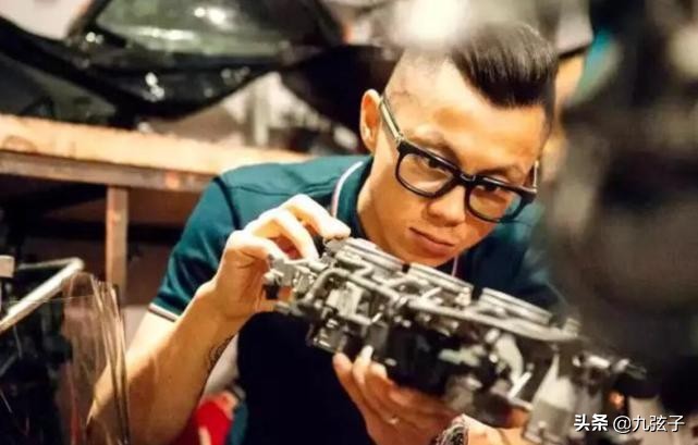 车评人陈震二环开什么车,二环十三郎陈震和车的合影